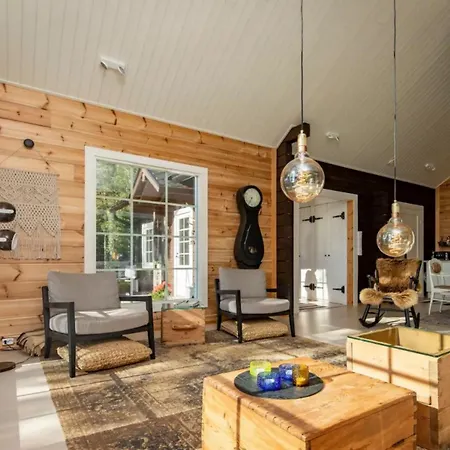 Holiday home Beautiful In